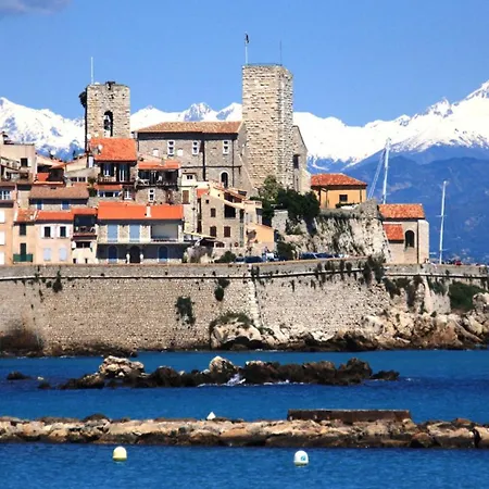 Fersen Superb Mediterranean Style In Heart Of Old Appartement *