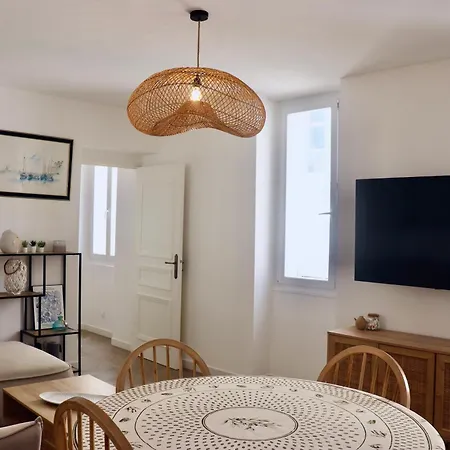 Fersen Superb Mediterranean Style In Heart Of Old * Antibes