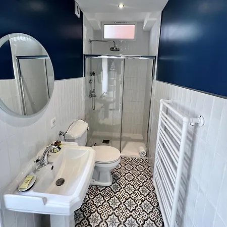 Fersen Superb Mediterranean Style In Heart Of Old Antibes