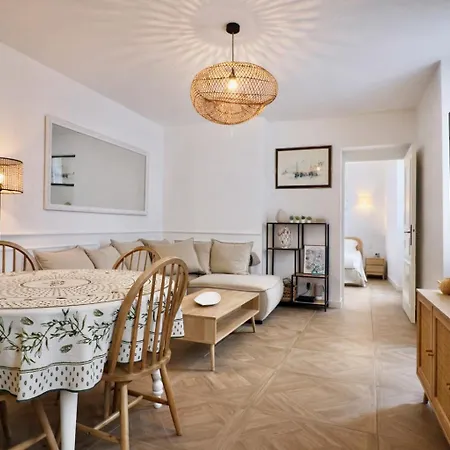 Apartman Fersen Superb Mediterranean Style In Heart Of Old Antibes