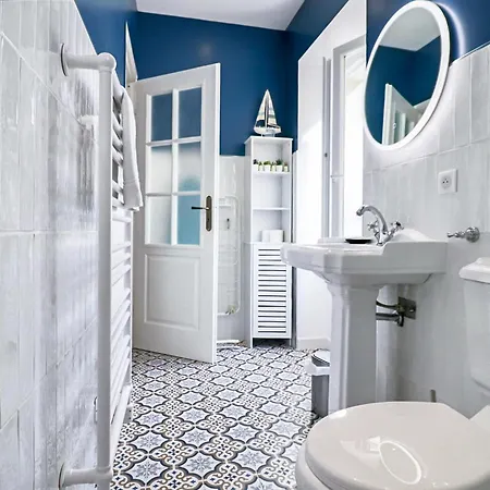 Lägenhet Fersen Superb Mediterranean Style In Heart Of Old Antibes