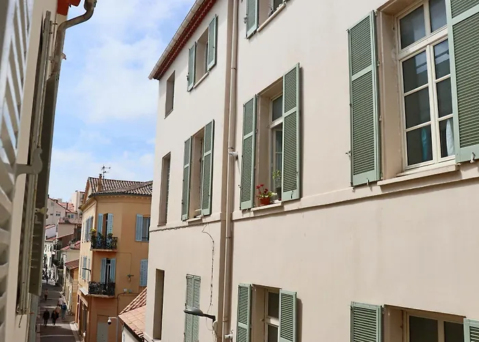 Fersen Superb Mediterranean Style In Heart Of Old Apartman