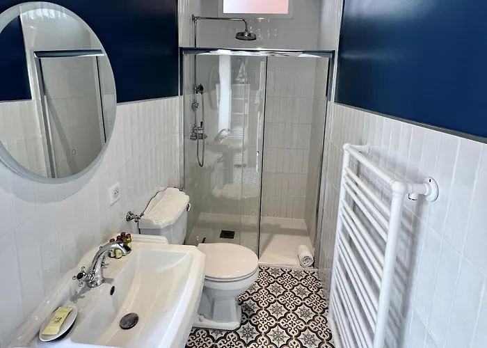 Fersen Superb Mediterranean Style In Heart Of Old Antibes