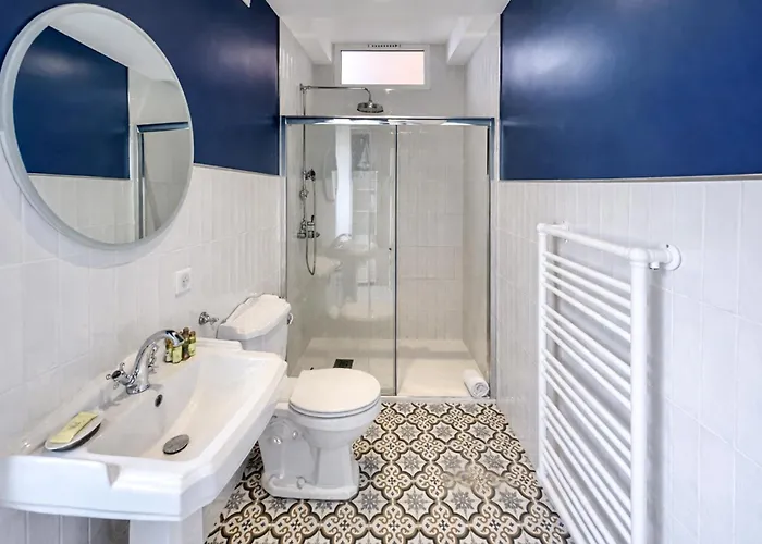 Lägenhet Fersen Superb Mediterranean Style In Heart Of Old Antibes