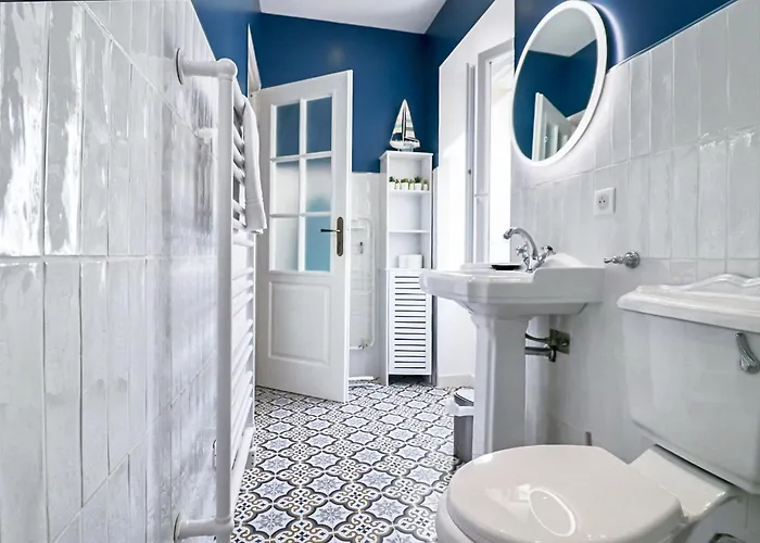 Lägenhet Fersen Superb Mediterranean Style In Heart Of Old Antibes